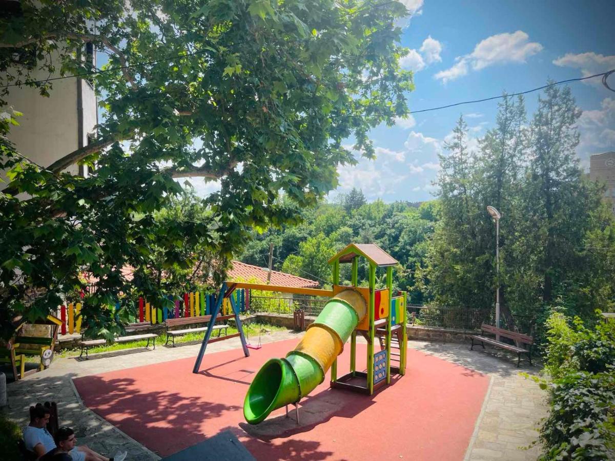 The Green Guest House Of Veliko Tarnovo-Amazing View, Top Location Exterior photo